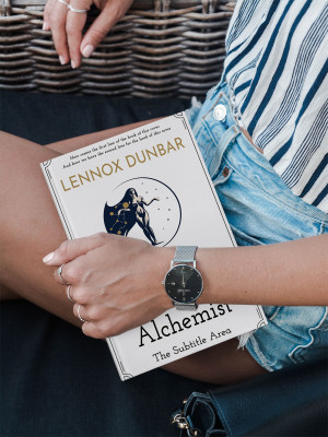 Book cover mockup 1