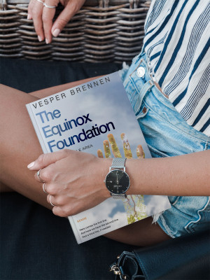 Book cover mockup 2